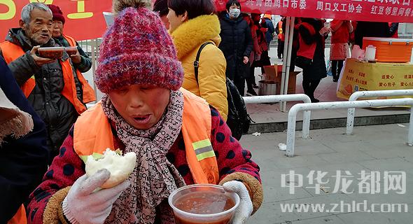 臘八粥飄香 周口人心暖